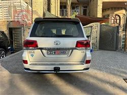 تويوتا لاندكروزر